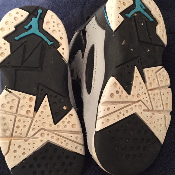 Sneakers - Picture 3 of 3